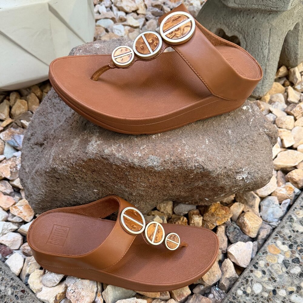 FitFlop Women's Halo Toe Post Sandals Camel Color - 8